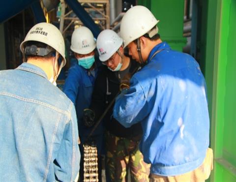 登录入口公司职工在检修（一）                                      